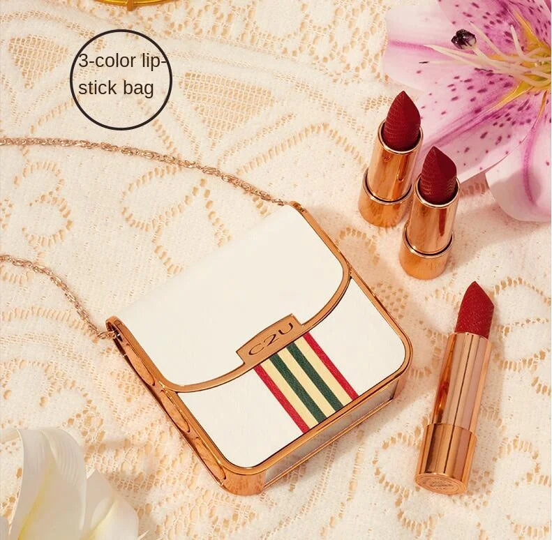 Wholesale Matte Shimmering Velvet Lipstick Make Up Set  Korean Fashion Chain Bag Engraved Lip Glaze 3 Pack Maquillaje