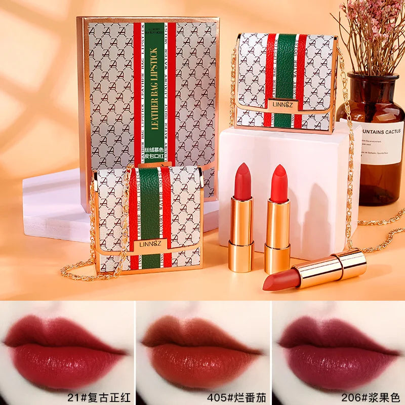 Wholesale Matte Shimmering Velvet Lipstick Make Up Set  Korean Fashion Chain Bag Engraved Lip Glaze 3 Pack Maquillaje